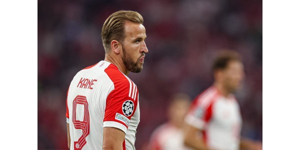 Harry Kane é um raro jogador autodisciplinado na Inglaterra Harry Kane é um raro jogador autodisciplinado na Inglaterra